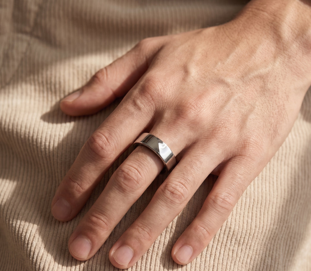 Luna Ring Gen 2 with Charging Case